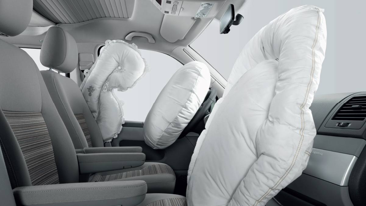 Araç Airbag Sistemi Nedir ve Neden Önemlidir?